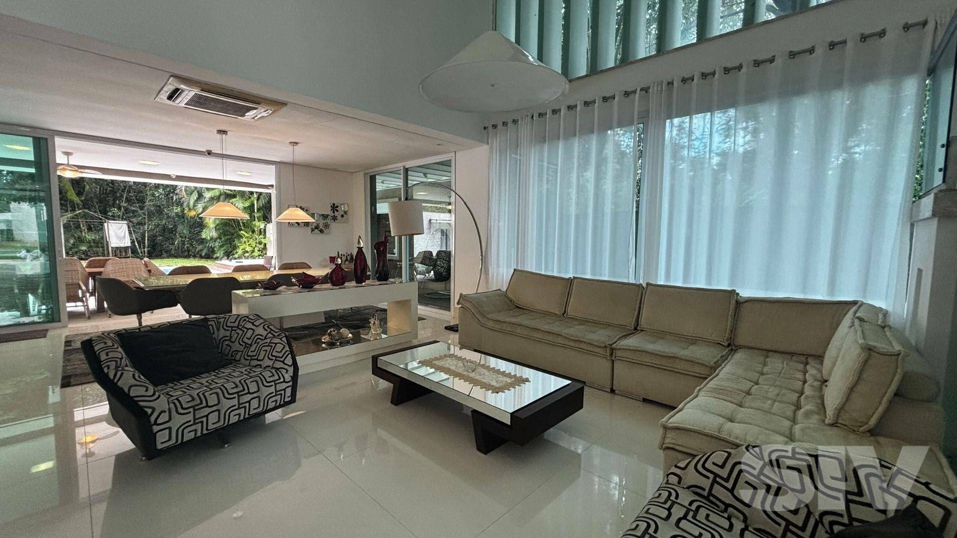 Casa à venda em Riviera módulo 20 com 615m² e 06 suítes
