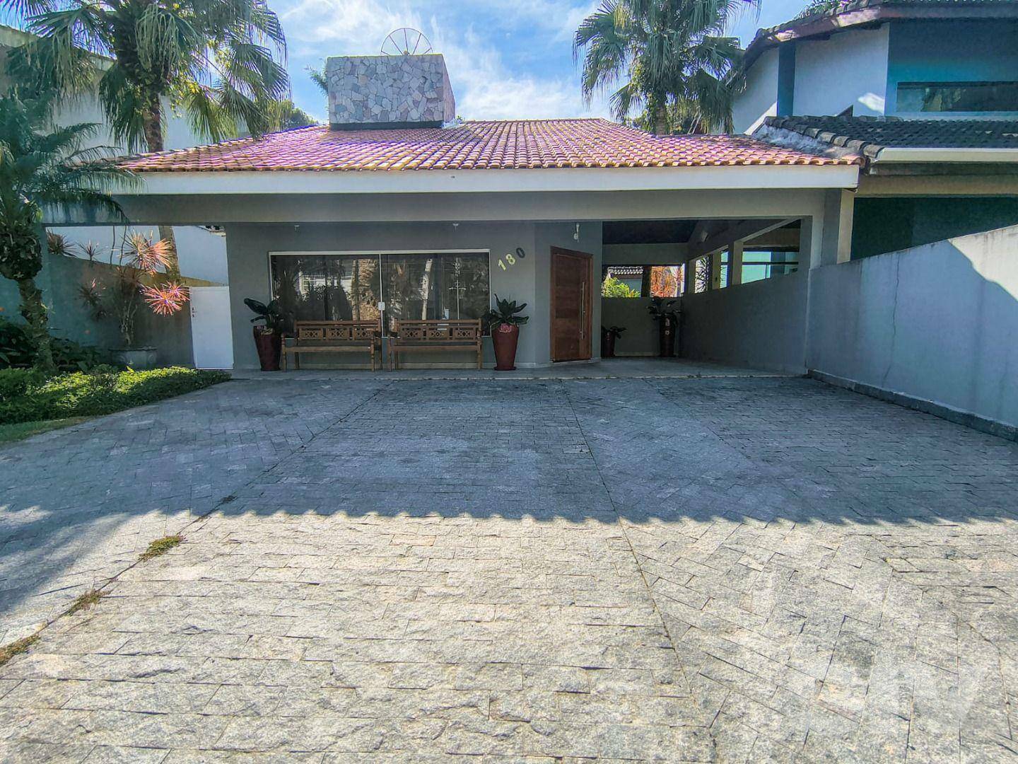 Casa com 5 dormitórios à venda, 227 m² por R$ 4.400.000,00 – Riviera Módulo 28 – Bertioga/SP